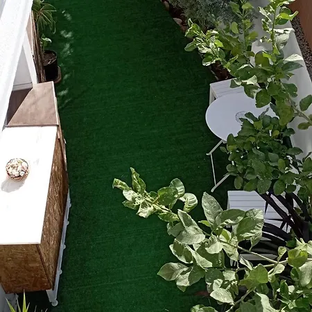 Mary's In Paradissi Apartmán Paradeísion